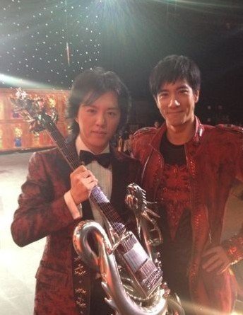 �������״γ��������Ƶ���ţ���������������