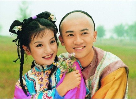 台湾再重播旧《还珠格格》 赵薇人气赢孙俪